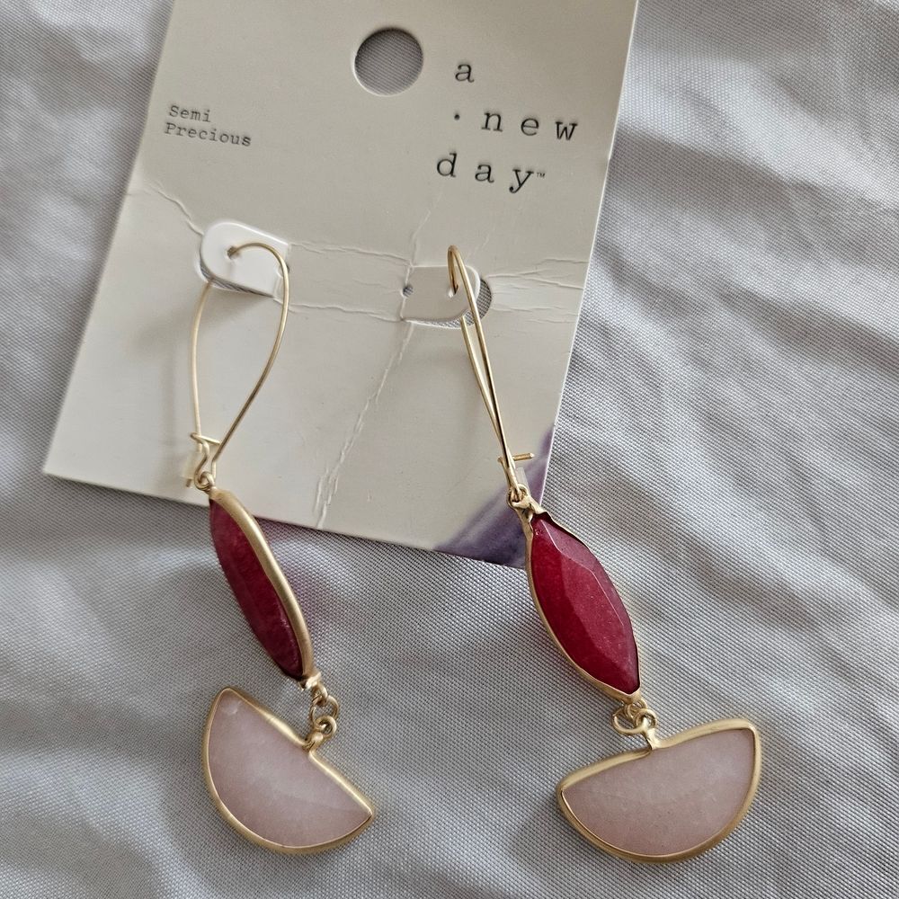 Gold and PINK Dangle Earrings Nice Bundle Item